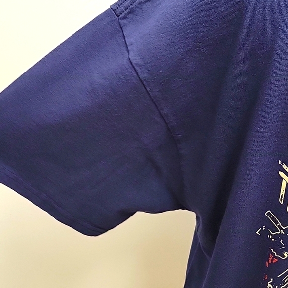 Hane's Comfort Soft Heavyweight 100% Cotton Graffic Gun T-Shirt Size XL - Picture 6 of 8